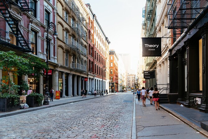 SoHo Highlights in New York Tour and Exploration Game