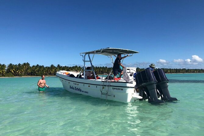 Speedboat Tour to Toro Beach and Turtle Sanctuary – Small Group