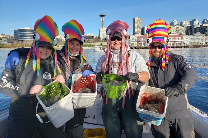 Squid Fishing on Private Guided Boat in Seattle City Waterfront - Required Fishing License
