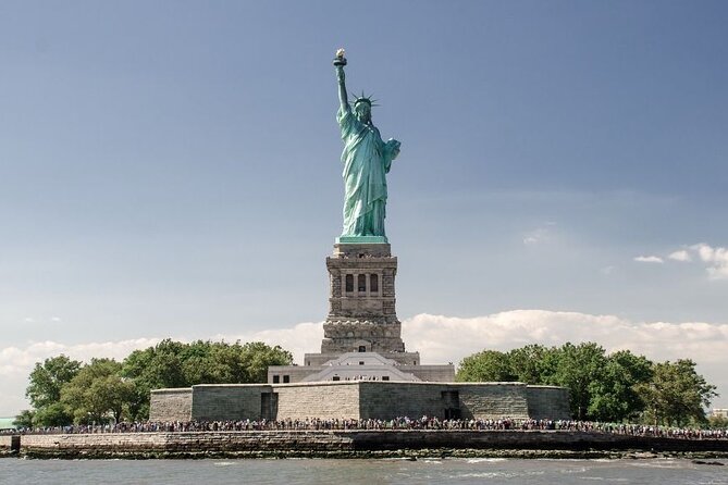 Statue of Liberty Ferry & 9/11 Museum Ticket From New Jersey Shared Tour