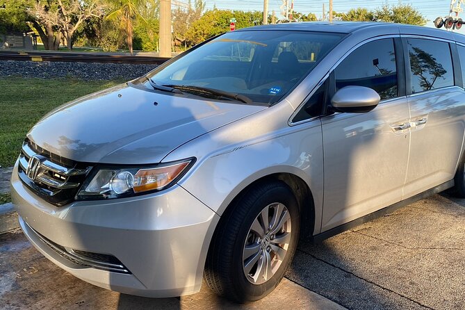 Summit at Snoqualmie to Seattle Tacoma Airport Departure Transfer - Overview and Pricing