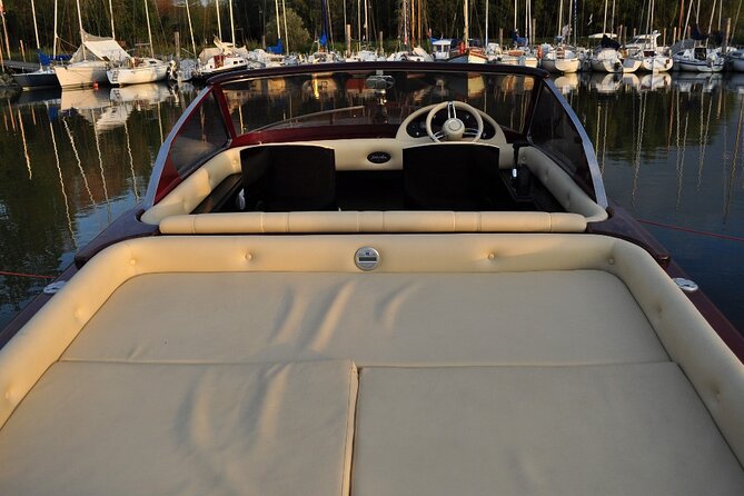 Sunset Boat Ride at Lake Trasimeno With Aperitif or Dinner