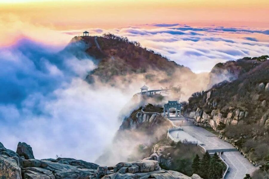 Taian: Private Mount Tai Tour With Lunch and Cable Car Ride