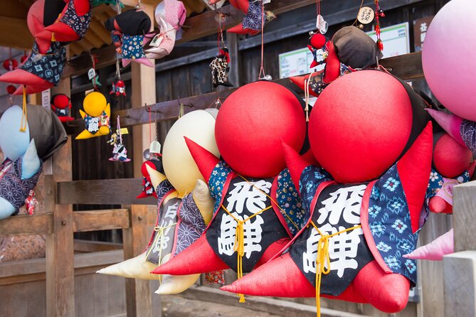 Takayama Arts & Crafts Local Culture Private Tour With Government-Licensed Guide