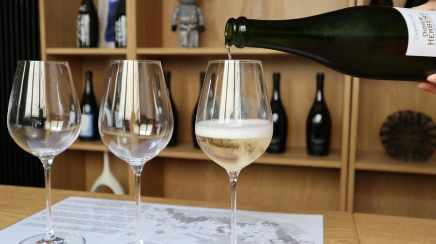 Tasting 3 Champagnes