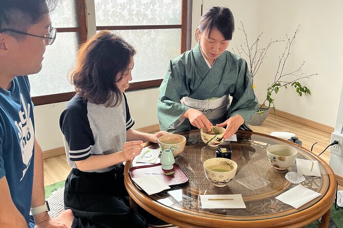 Tea Ceremony in a Century-old Japanese Town House