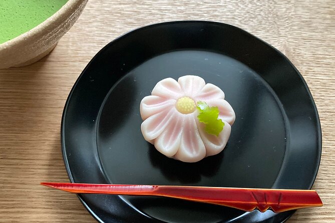 Tea Experience for Beginners in Japanese Tea Store In Setagaya
