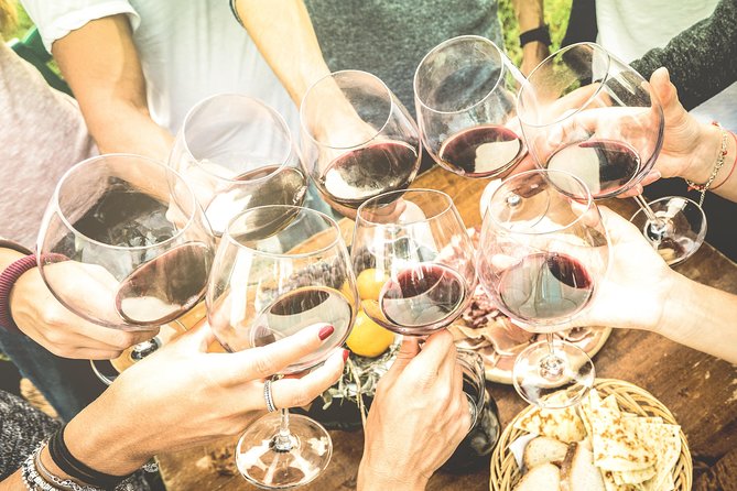 The Art of the Italian Aperitivo With a Local: Learn & Enjoy in La Spezia