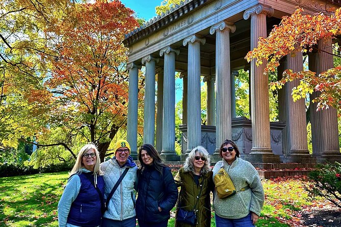 The Deep Pockets Of Graceland Cemetery Walking Tour