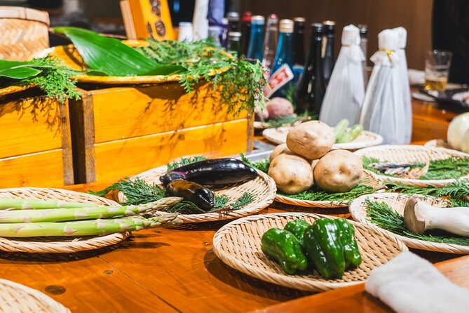 Tokyo Ginza Authentic Food Tour (Izakaya Hopping by Local Guide)