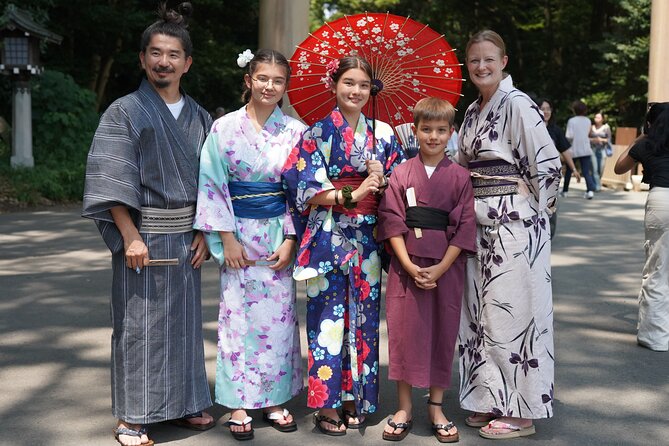Tokyo, Shibuya: Pro Photography in KIMONO / English-friendly