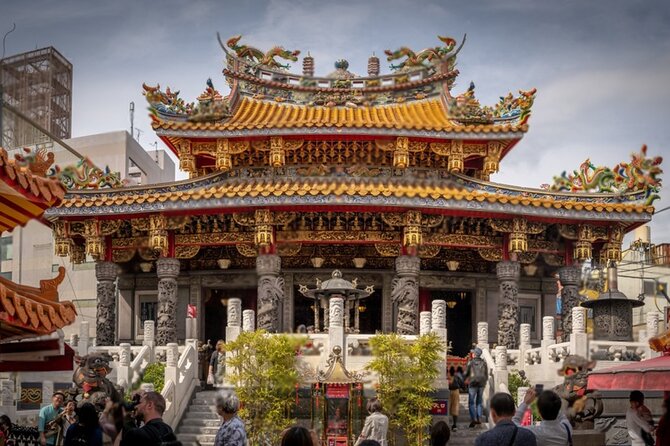 Tokyo: Yokohama Day and Night Tour With English Speaking Driver