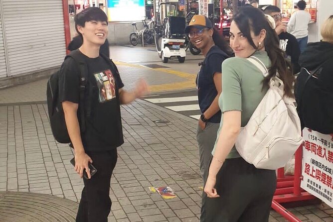 Tokyos Bizarre Pub Hopping Tours (Personalized and Localized)