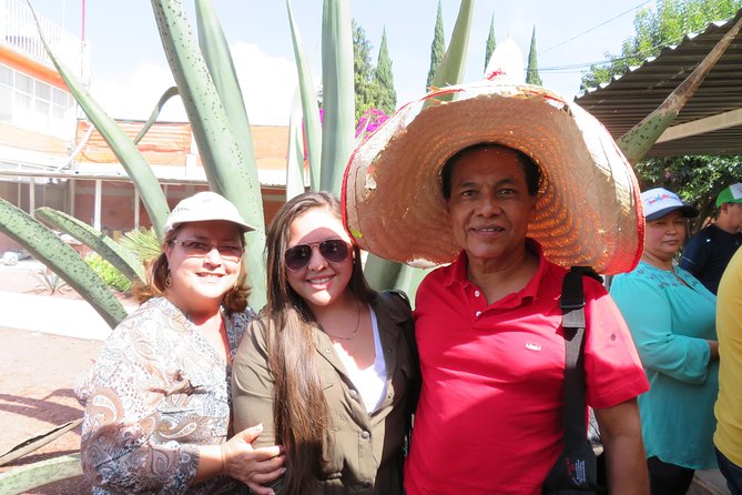 Tour Basilica De Guadalupe and Pyramids of Teotihuacan