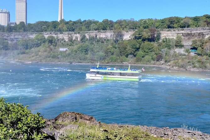 Tour of the Maid of the Mist and Cave of the Winds in Spanish