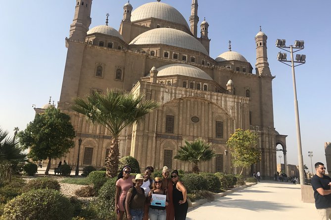 Tour to Giza Pyramids and Egyptian Museum and Citadel and Khan Elkhalili