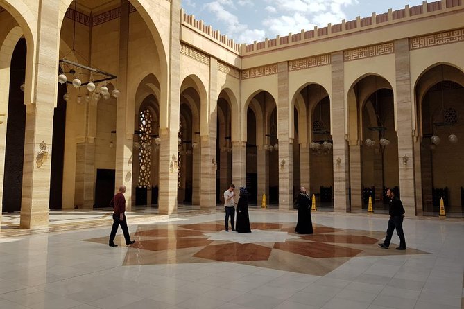 Transit Tour in Bahrain.