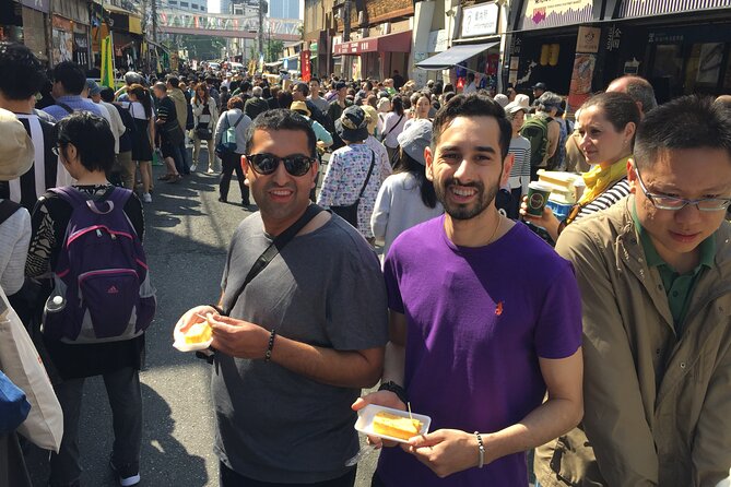 Tsukiji Outer Market Tour With a Market Insider