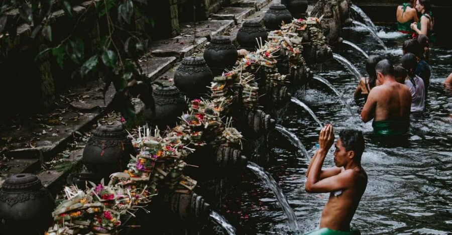 Ubud Bali: Melukat Purification Ritual and Tegalalang Field.