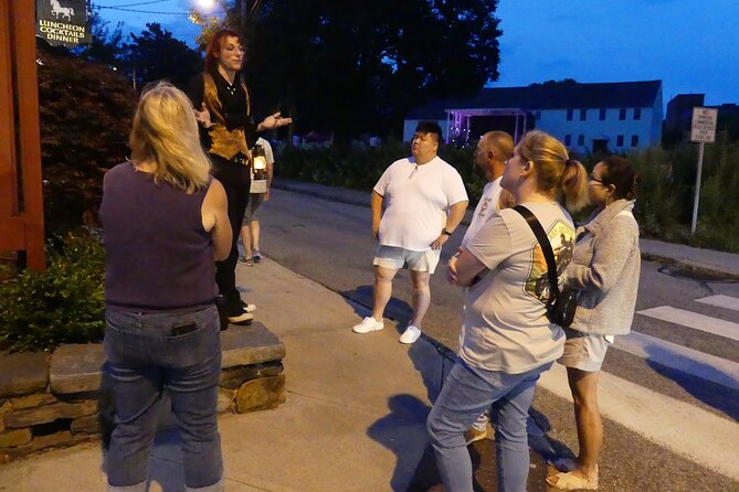 Walking Ghost Tour Through Newport RI