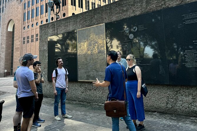 Walking Tour of Houston: History, Architecture, Street Art