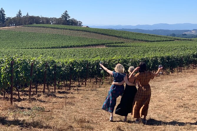 Willamette Wine Tour From Newberg (Tasting Fees Included)
