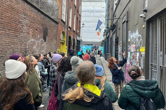 Women in Street Art Walking Tour
