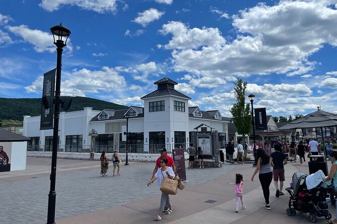 Woodbury Outlets Roundtrip Transfer Review - Inclusions and Exclusions