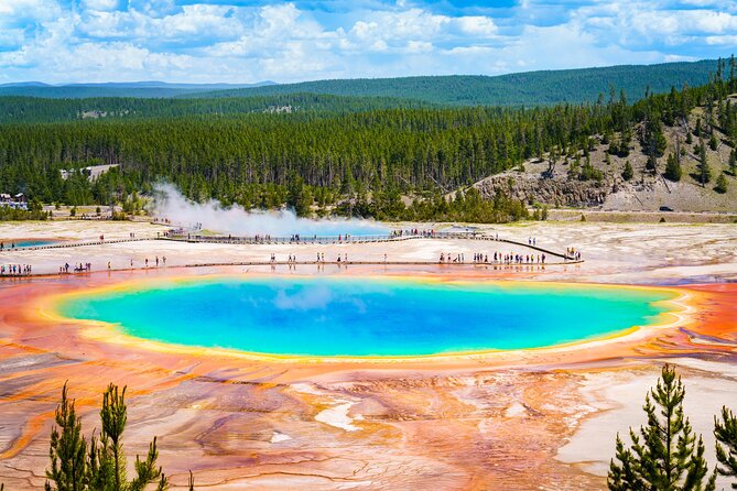 Yellowstones Grand Prismatic Self-Guided Walking Tour