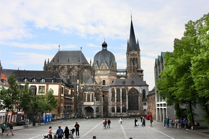 2-Hour Guided Walking Tour in Aachen - Key Points