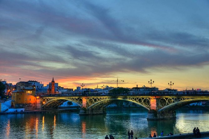 2-Hour Private Guided Walking Tour of Triana - Key Attractions Explored