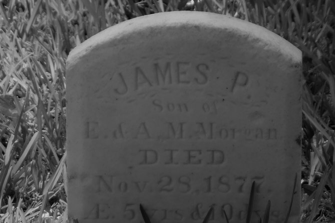 10:30pm Shadows of the Supernatural Tour - Historic Sites and Stories