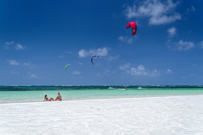 11 Days Aberdares, Samburu, Naivasha, Masai Mara & Diani Luxury Kenya Holiday - Accommodation Details