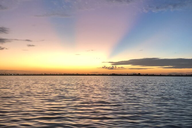 2 Hour Guided Sunset Boat Tour of the Indian River Lagoon - Tour Features