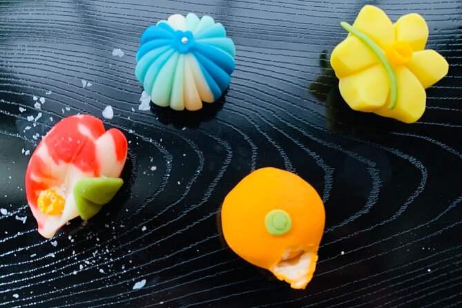 2 Hours Mochi Making & Matcha Class in Bunkyo - Instructor and Learning Experience