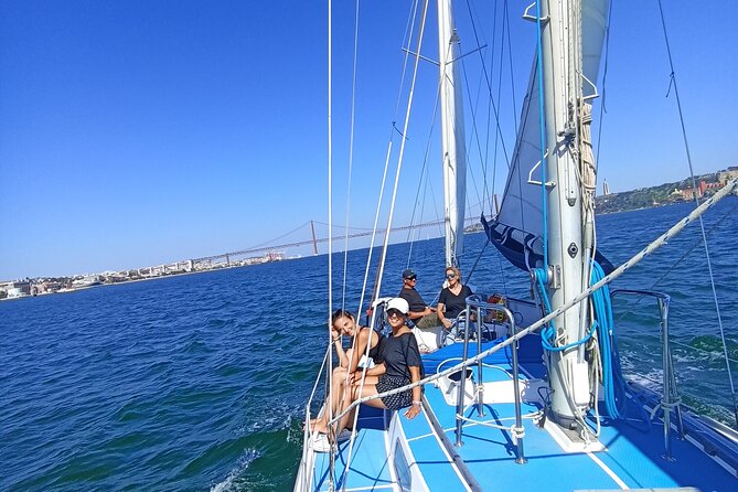 2 Hours Private Sailing in Lisbon - Experiencing the Sailing Adventure