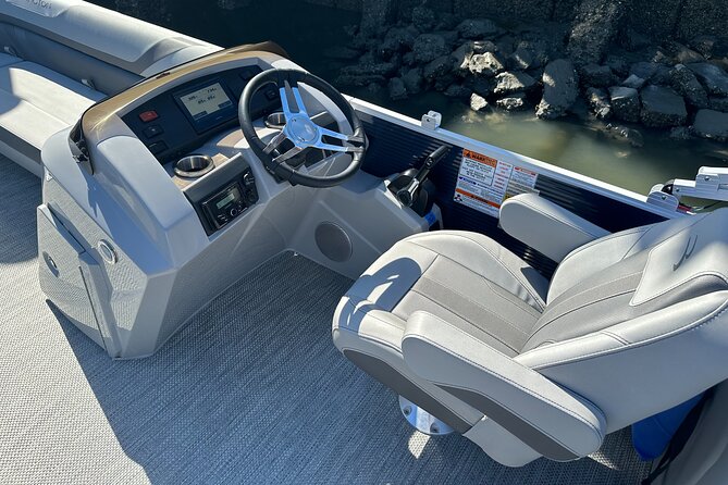22 Ft. Luxury Pontoon Boat Rental Review - Meeting and End Points