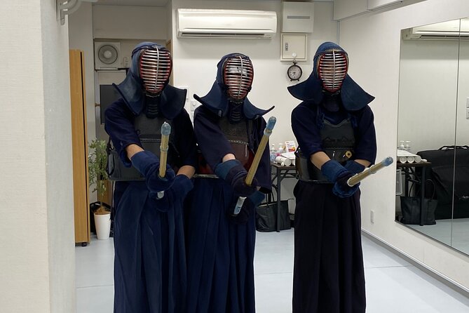 2hours Kendo Experience in Tokyo - Handling Bamboo Swords