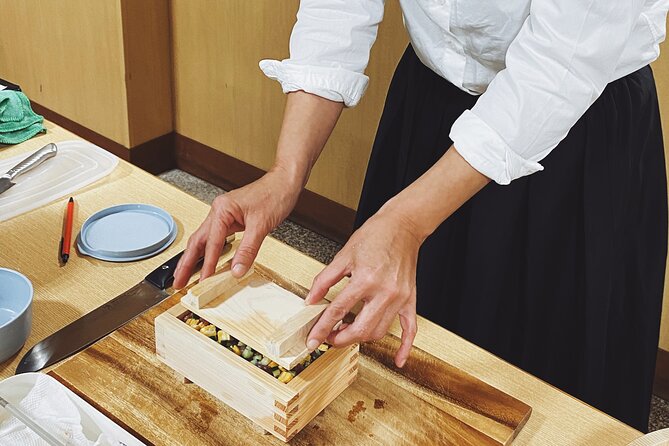 3 Hour Japanese Pressed Sushi Cooking Class - Miso Soup and Japanese Salad