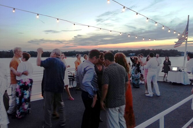 3 Hour Moonlit Valentines Dinner Cruise in Miramar Beach, FL - Beverage Options
