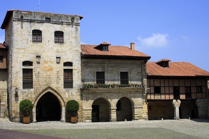 4-Day Guided Tour Green Spain From Barcelona - Meeting Point and Pickup Details