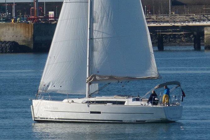 4-Hours Sailing Tour in Portimão - Inclusions and Amenities