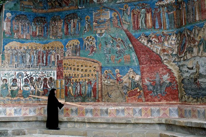5 Day Medieval Transylvania and Unesco Painted Monateries - Accommodation Details