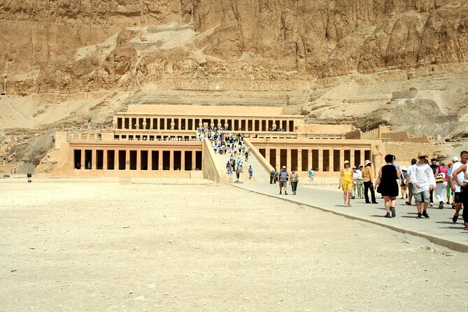 5 Days Cruise Luxor, Aswan,Tours,Abu Simbel,Hot Air Balloon, From Cairo By Plane - Accommodation and Dining