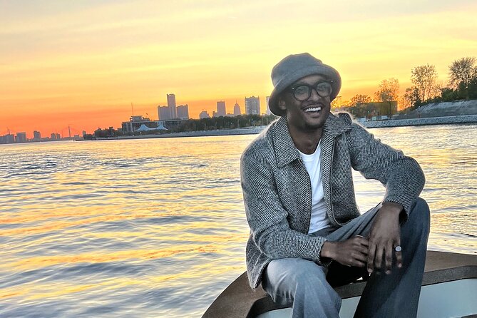 75 Minutes Detroit River Cruise Review - Highlights of the Experience