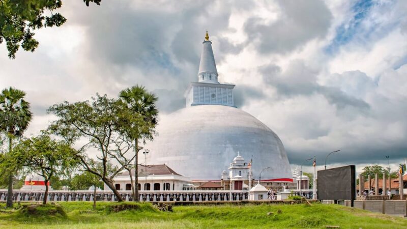 8 Days Taj Mahal and Buddhist Pilgrimage Tour - Exploring Agra and Return to Delhi