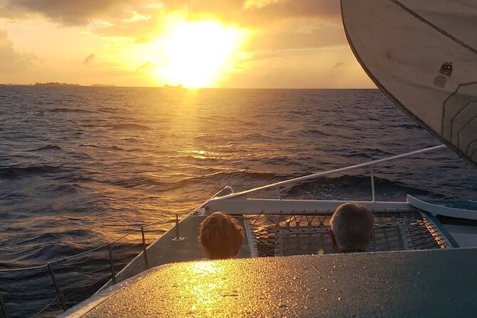 All Inclusive Sunset Dinner Cruise in Nassau Bahamas - Dining and Drinks