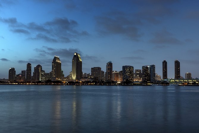 Amorous Strolls: Love Is in San Diego - A Journey Through Love: The Itinerary