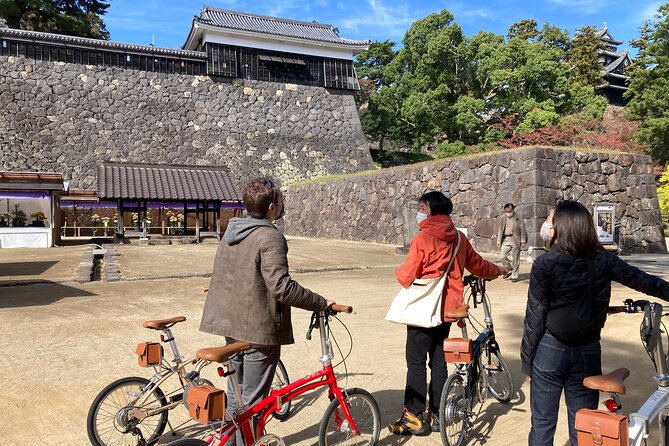 An E-Bike Cycling Tour of Matsue That Will Add to Your Enjoyment of the City - Enjoying Local Snacks and Treats During the Tour