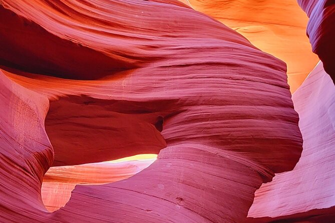 Antelope Canyon and Horseshoe Bend Daily Tour From Flagstaff - Pickup Information